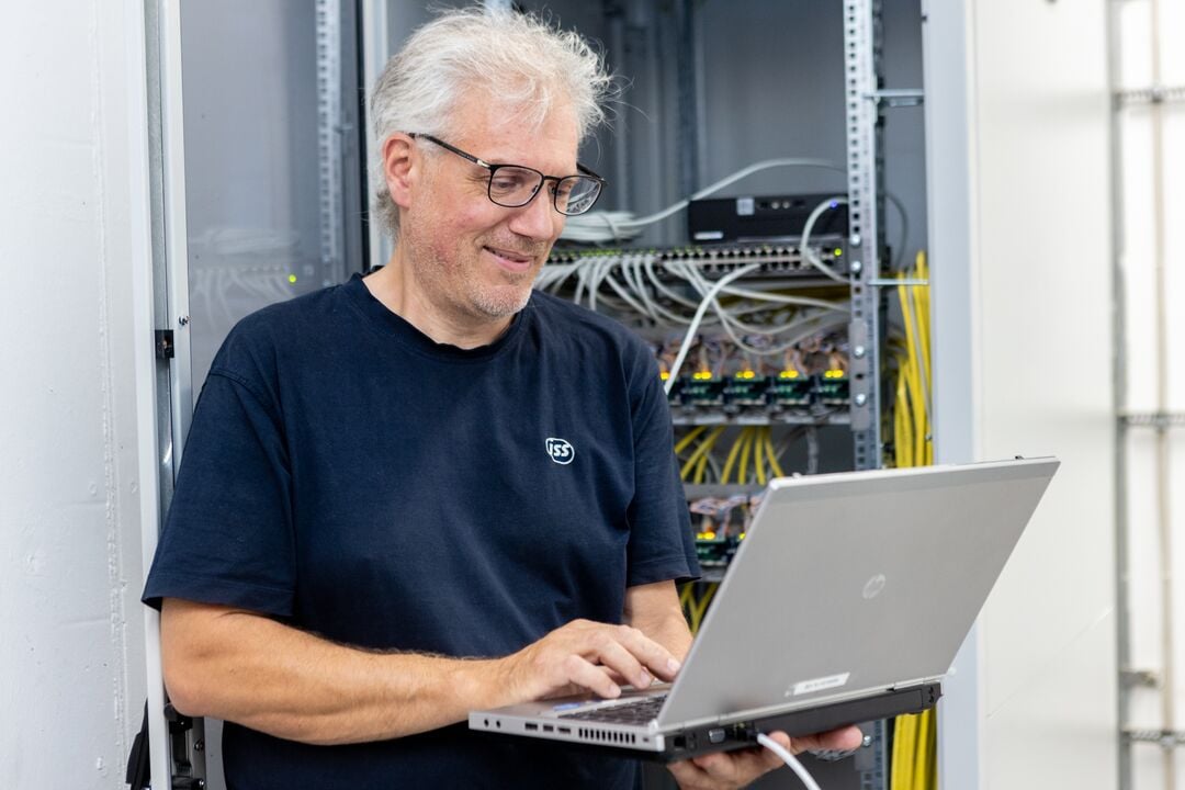 Web_Desktop-DE_Technical Services_2023