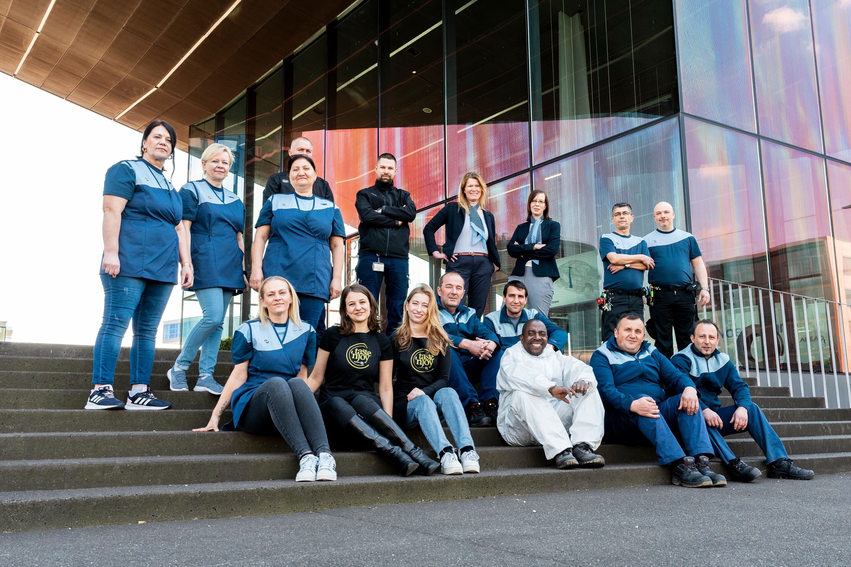 Web_Retina-AT_2024_Various Services