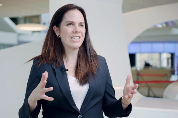 Small-2023_07_AI-Role-in-the-Workplace-banner-AF